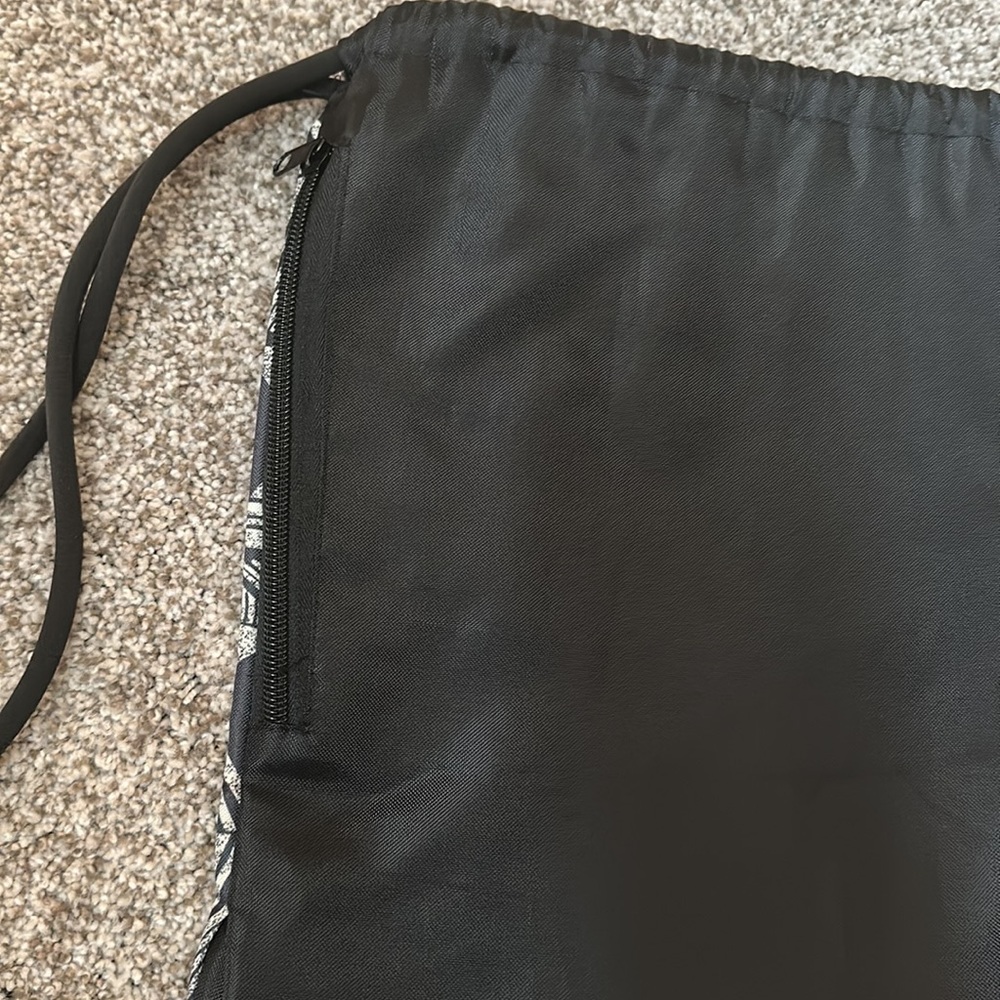 Billabong Drawstring Backpack - Picture 3 of 4